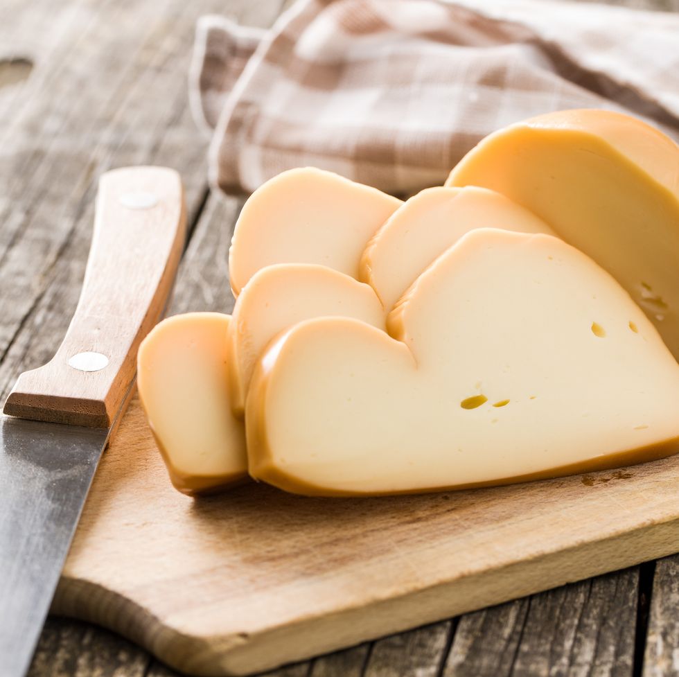 scamorza, italian smoked cheese