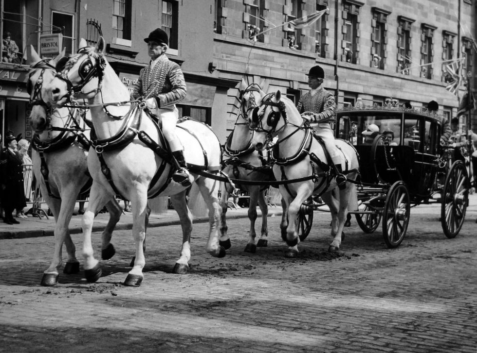 royalty queen elizabeth ii edinburgh, scotland