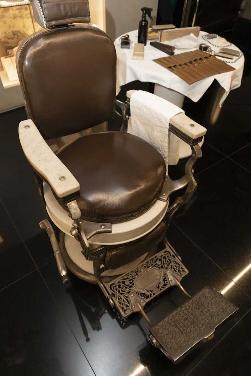 Chair, Barber chair, Furniture, Armrest, Massage chair, 
