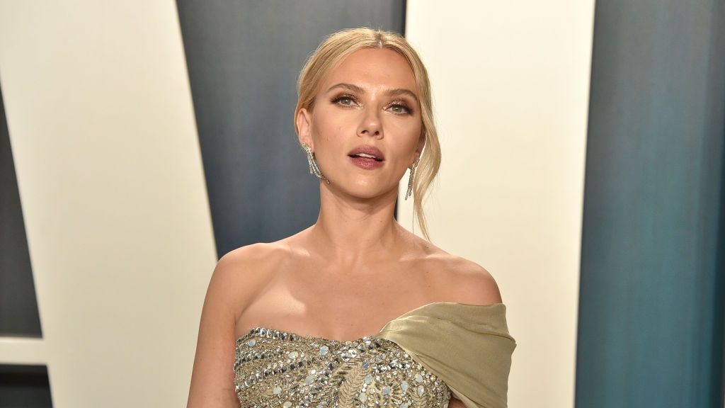 Scarlett Johansson Sues Disney Over 'Black Widow' Release - The