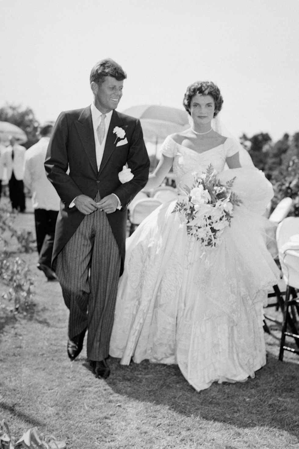 jfk and jackie kennedy at their wedding