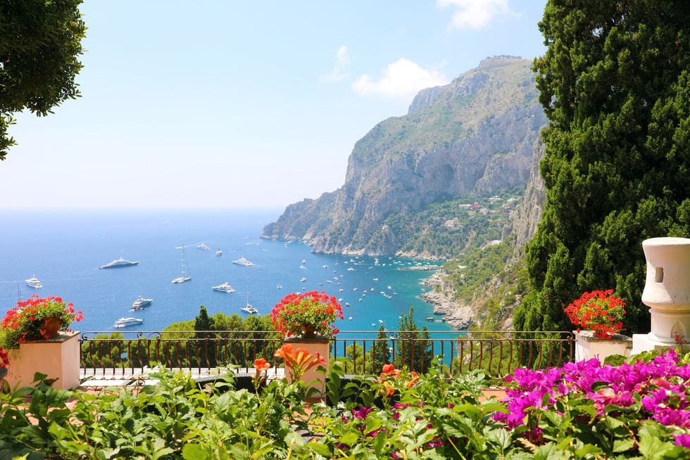 italy holiday destinations   capri