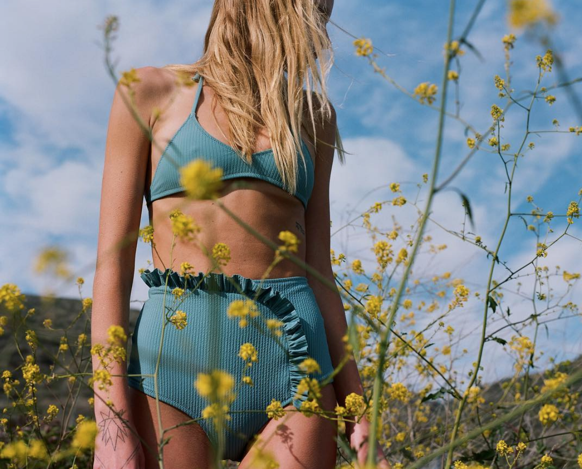 People in nature, Yellow, Nature, Clothing, Blue, Beauty, Wildflower, Blond, Tree, Spring, 