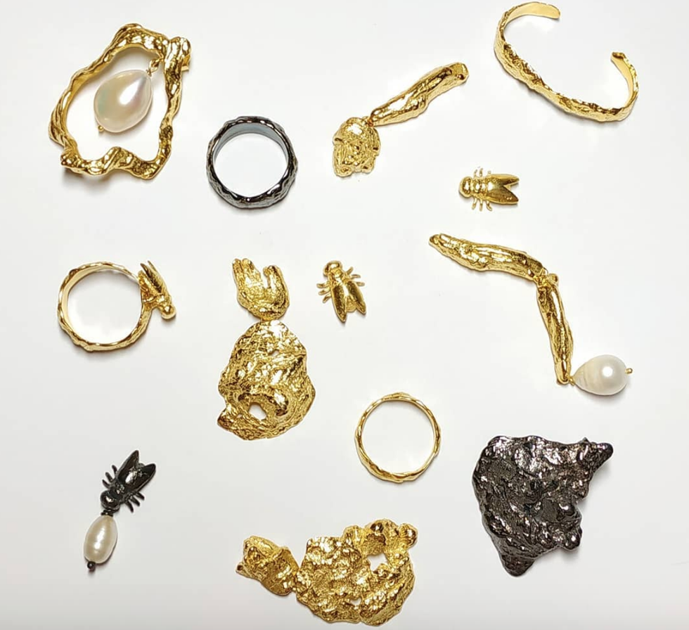 Body jewelry, Fashion accessory, Jewellery, Metal, Gold, Ear, Earrings, Brass, 
