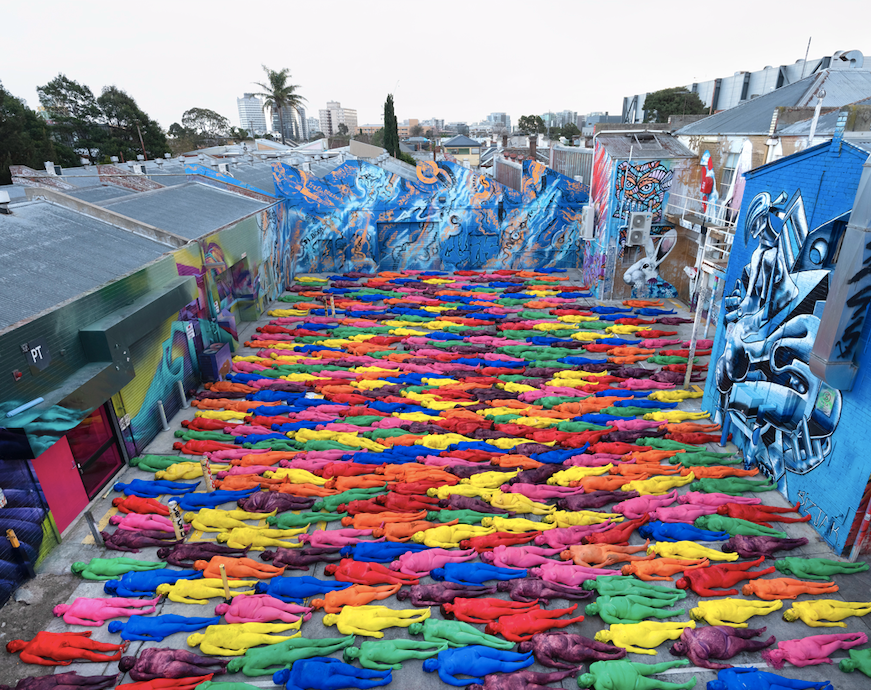 Foto artistiche di corpi nudi, le più belle di Spencer Tunick