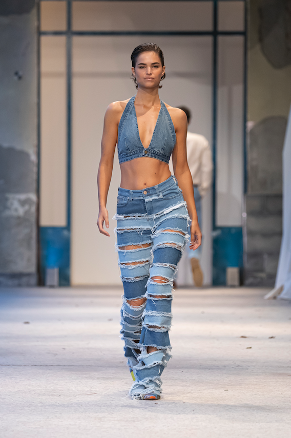 Cerchi jeans e pantaloni da moto che siano fashion, e allo stesso