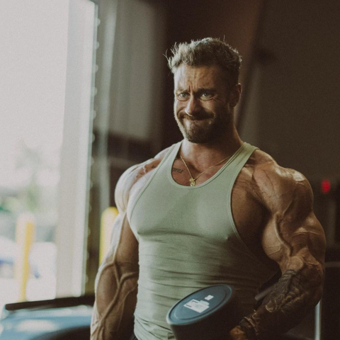 fitness influencer più seguiti al mondo chris bumstead