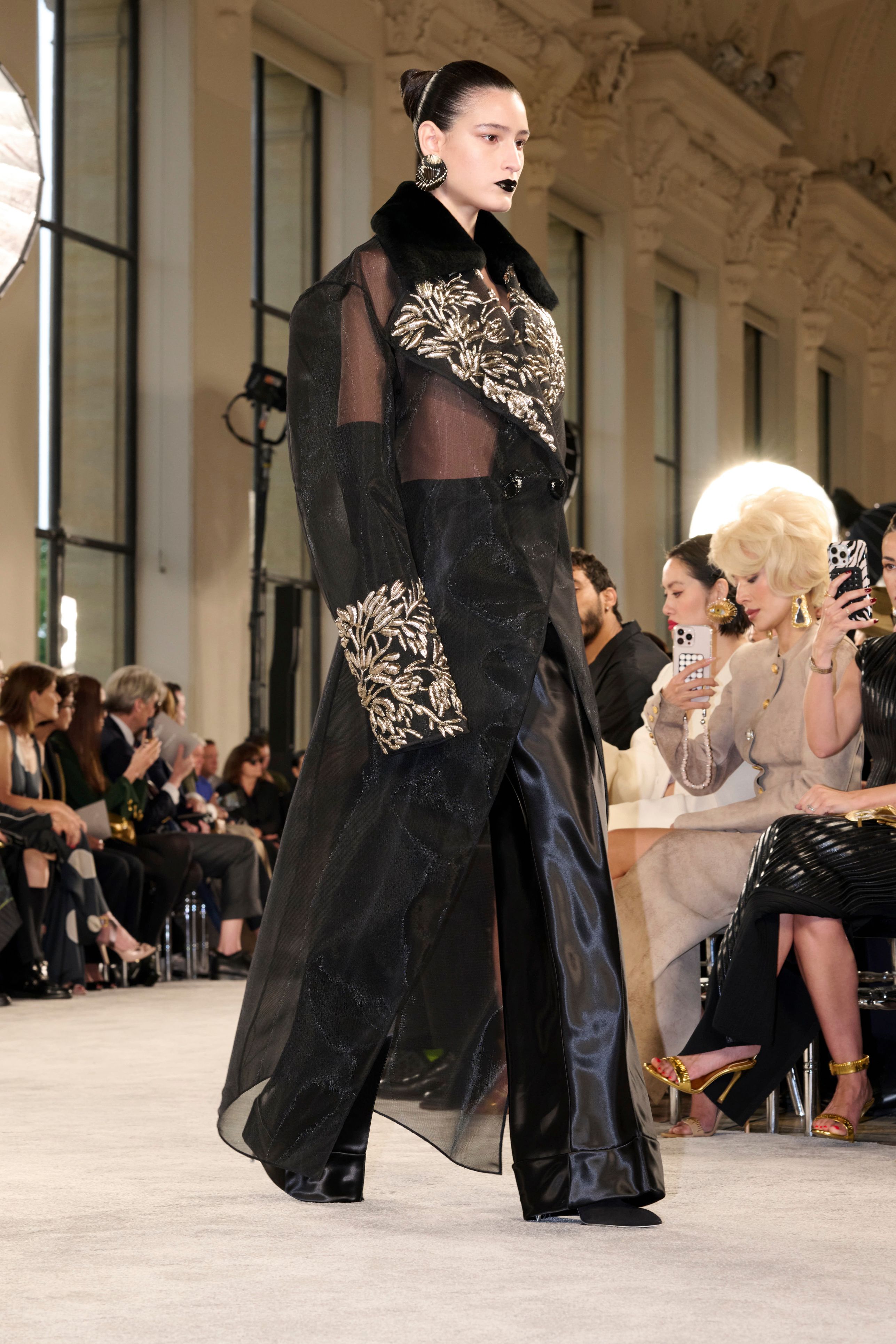 スキャパレリ（SCHIAPARELLI）2025-26秋冬オートクチュール