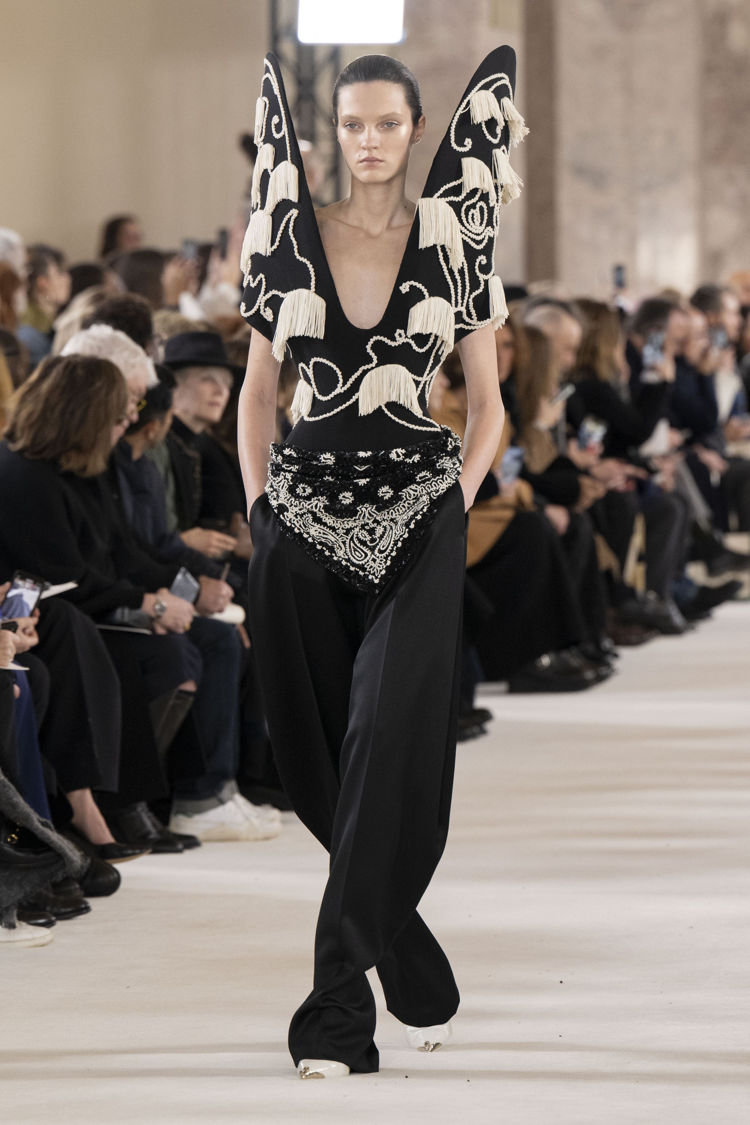 スキャパレリ（SCHIAPARELLI）2024-25秋冬コレクション