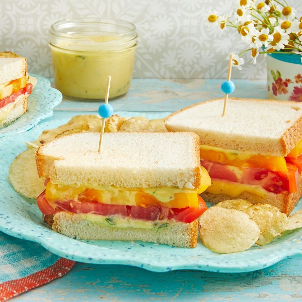 school lunch ideas tomato sandwich