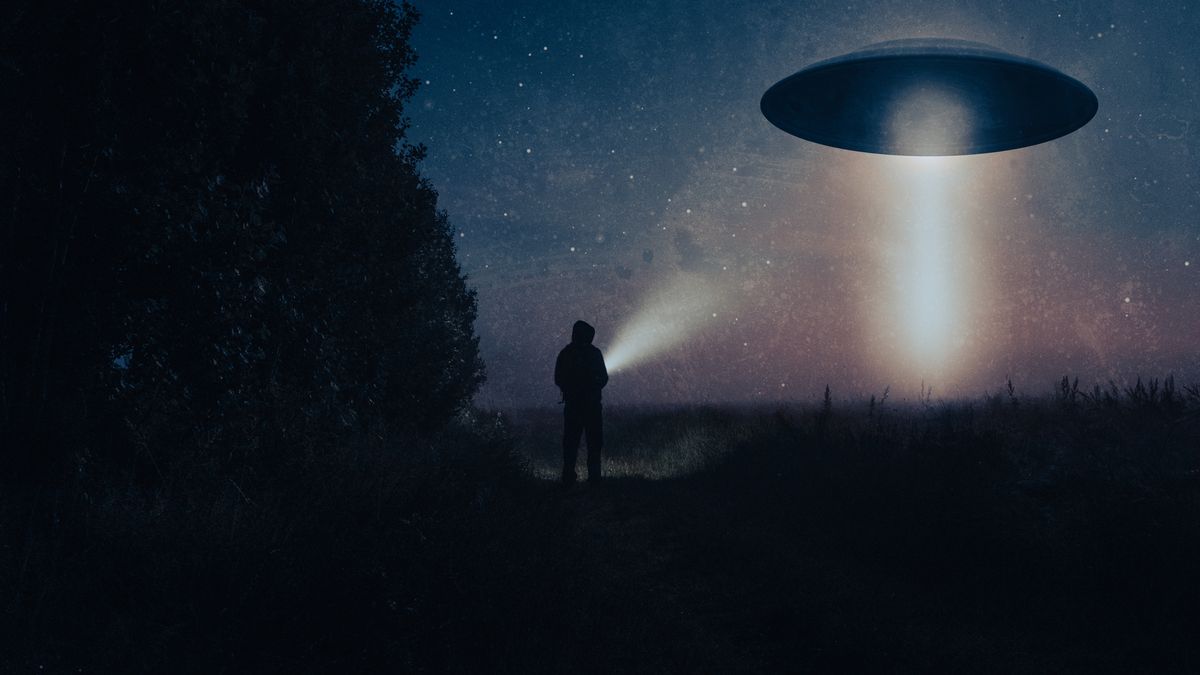 preview for Alien Visitors: Why We Probably Won't Be the First to Make Contact