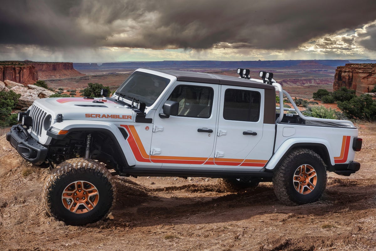 The Jeep JT Scrambler Concept Is a Retro Gladiator - 2019 Moab Easter Safari