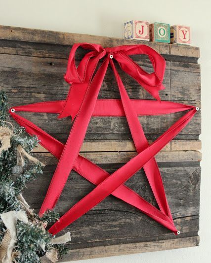 Top 10 DIY Wood Crafts to Decorate - S&S Blog