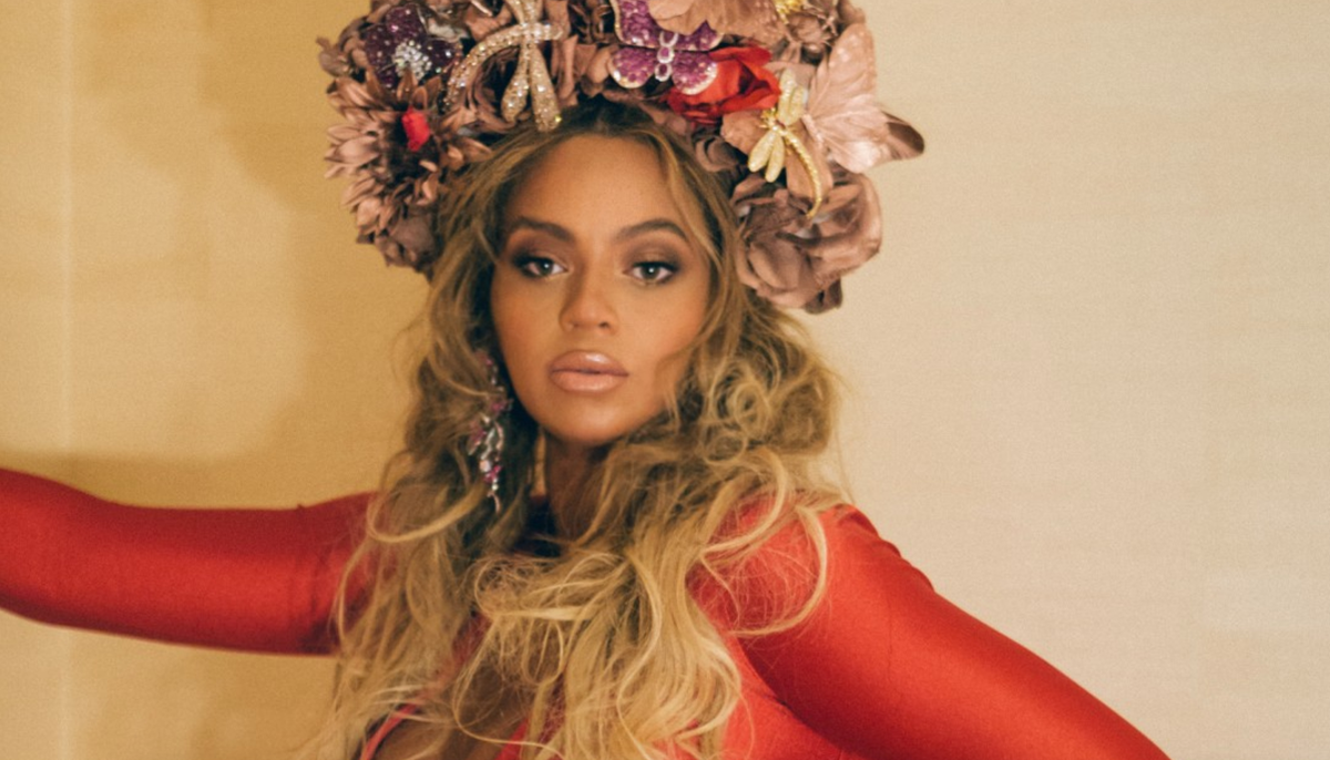 Beyoncé's Floral Crown Is Better Than Yours