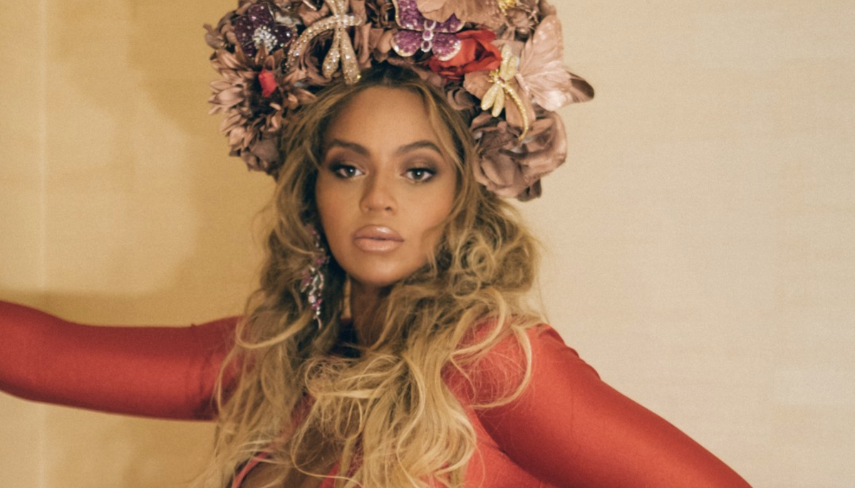 Beyoncé's Floral Crown Is Better Than Yours Beyoncé's Floral Crown Is Better Than Yours