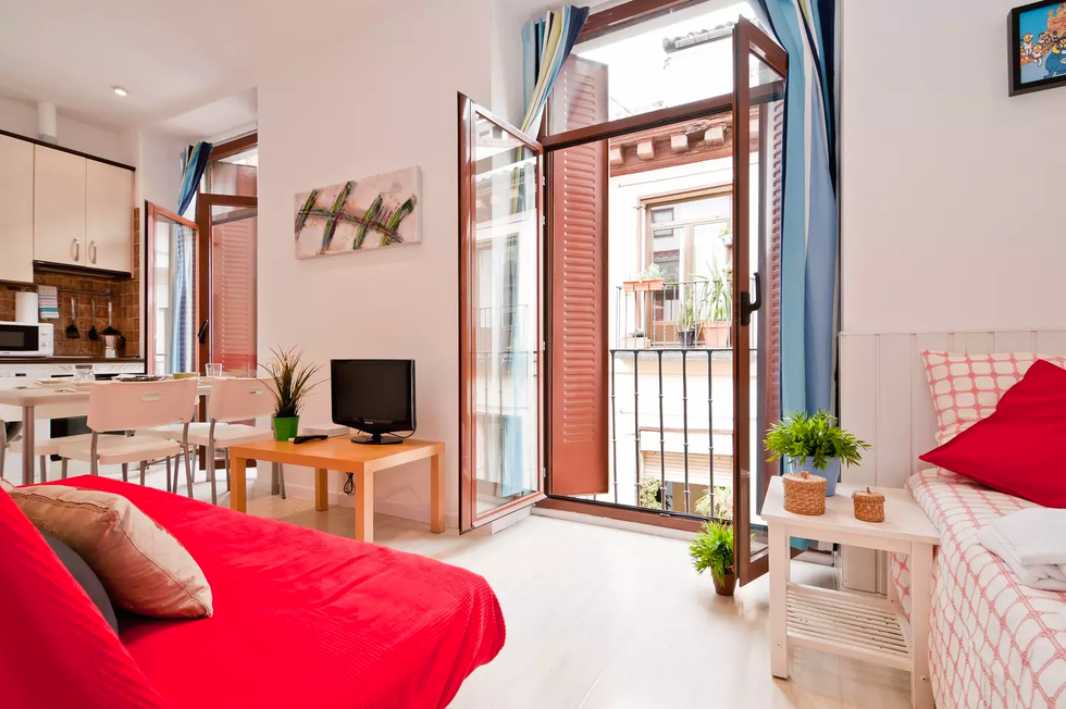 А какой дом какая квартира. Необычные квартиры. Квартиры Airbnb. Интерьер Airbnb. Красивые квартиры на Airbnb.