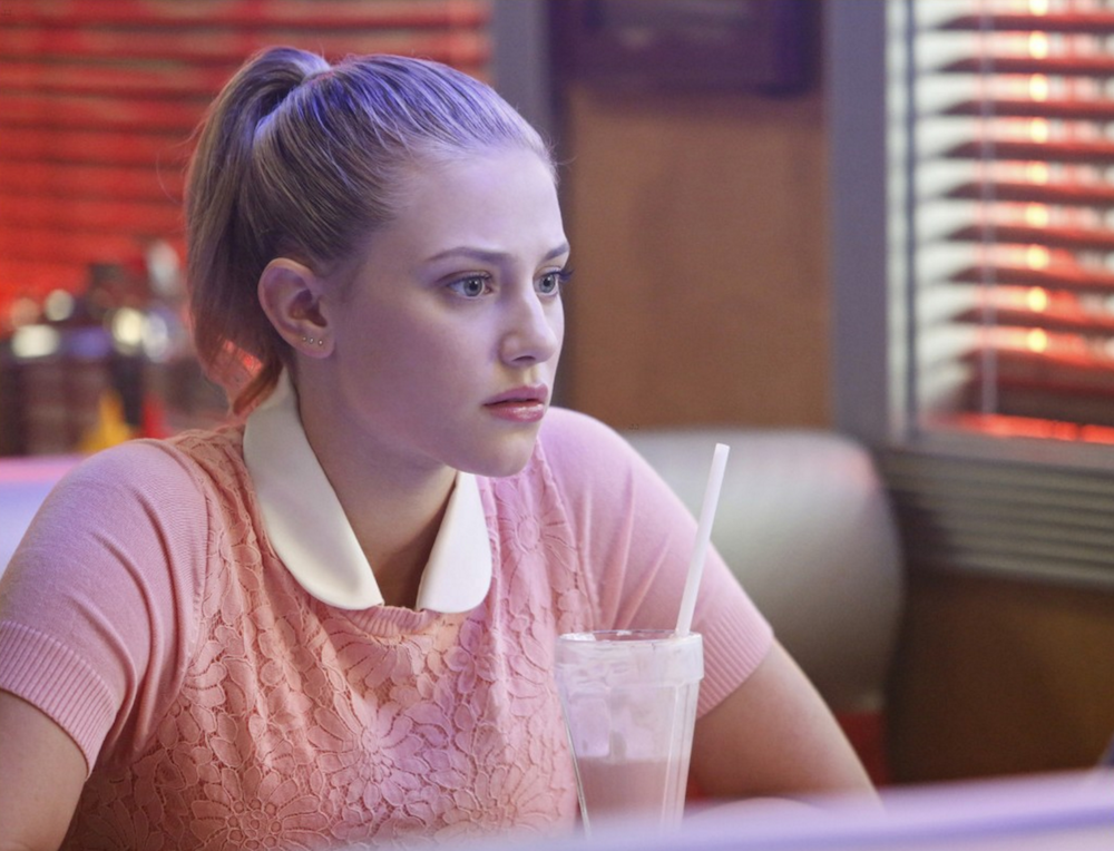 Riverdale' Season 2 Spoilers From Lili Reinhart Prove Dark Betty