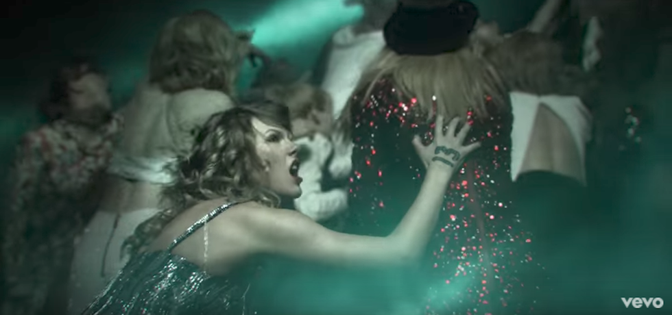 The Clumsiness of Taylor Swift's 'Look What You Made Me Do' - The