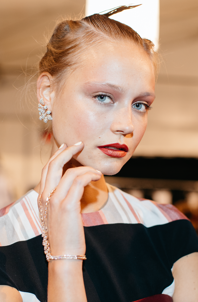 Hair, Face, Lip, Beauty, Fashion, Hairstyle, Eyebrow, Blond, Chin, Model, 