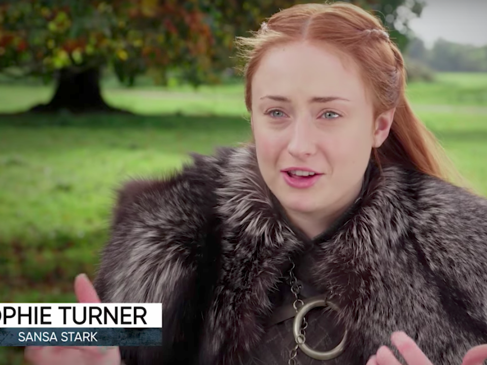 Sophie Turner's Reaction to the Stark Reunion - Arya and Sansa Stark Reunion