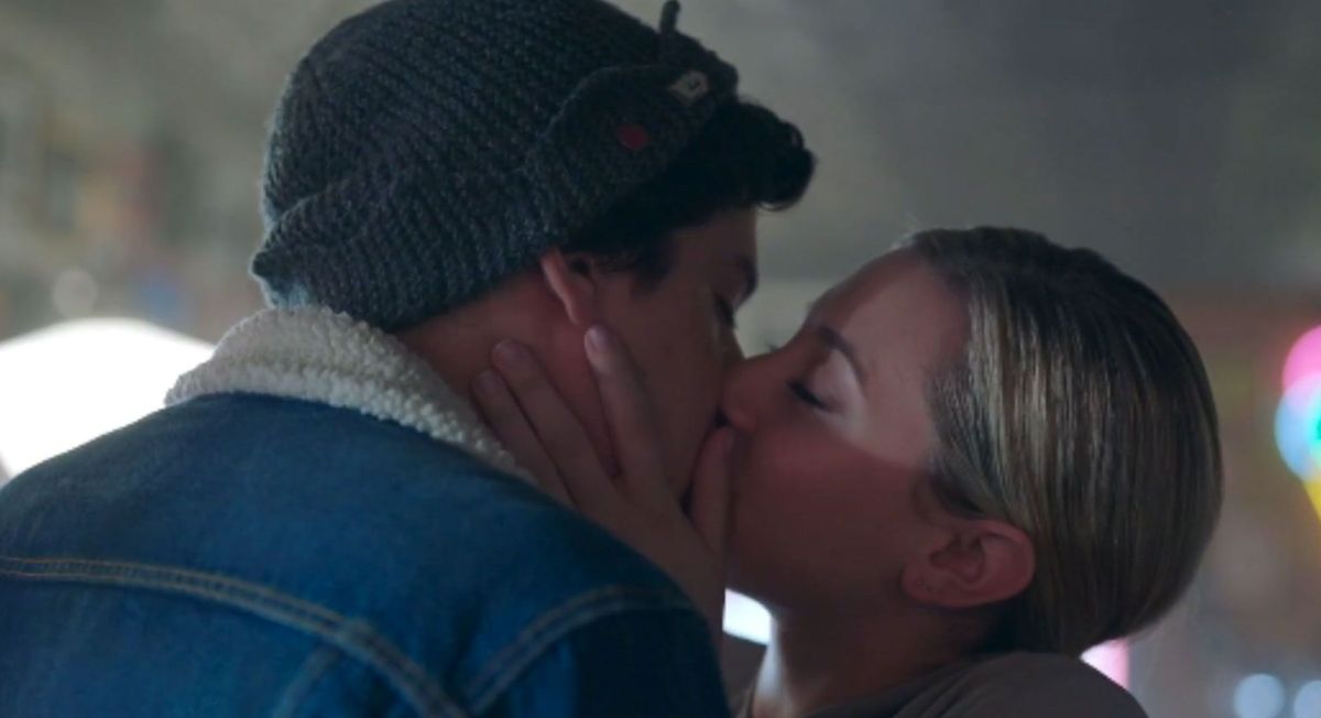 Best Betty and Jughead Moments on Riverdale
