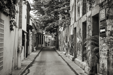 White, Alley, Street, Black, Black-and-white, Road, Monochrome, Neighbourhood, Town, Monochrome photography, 