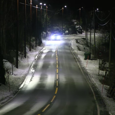 Night, Light, Darkness, Road, Automotive lighting, Lighting, Tree, Street light, Headlamp, Mode of transport, 