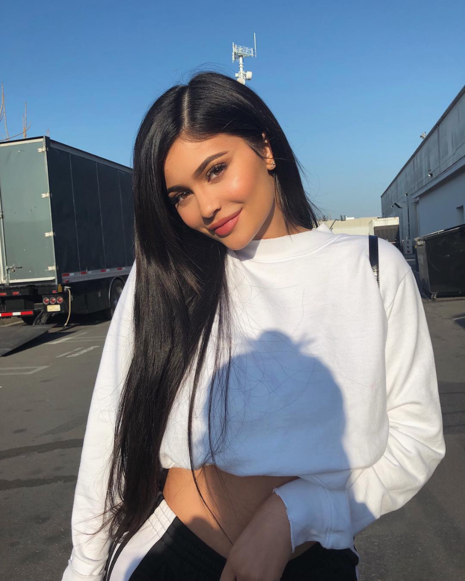 Kylie Jenner Shows Off Her Postpartum Abs On Instagram 5323