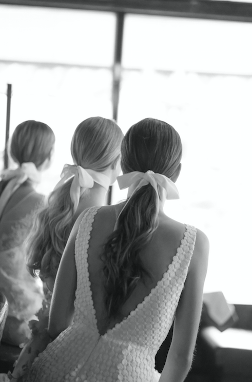 White, Photograph, Black, Black-and-white, Monochrome photography, Monochrome, Hairstyle, Snapshot, Photography, Architecture, 