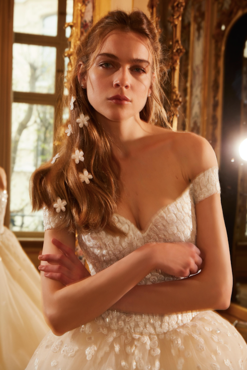 Photograph, Clothing, Dress, Wedding dress, Gown, Beauty, Bridal clothing, Hairstyle, Bride, Shoulder, 