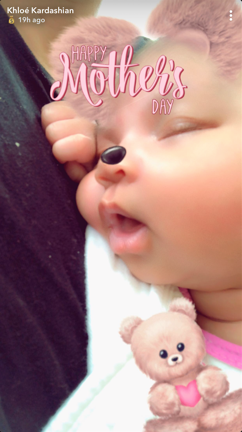 Child, Pink, Skin, Cheek, Nose, Toddler, Smile, Hand, Finger, Photo caption, 