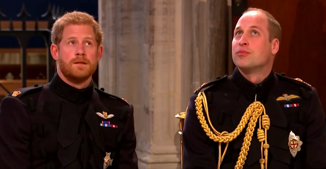Collar, Sleeve, Chin, Standing, Uniform, Military person, Neck, Military uniform, Military rank, Buzz cut, 