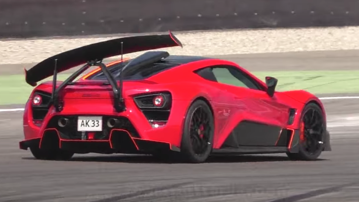 Zenvo's Crazy Tilting Rear Wing Would Make a Car Handle Worse