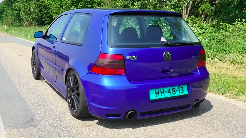 VW Golf 4 R32 Review by AutoTopNL 