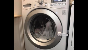 Washing machine, Major appliance, Clothes dryer, Home appliance, Laundry, Washing, Laundry room, 