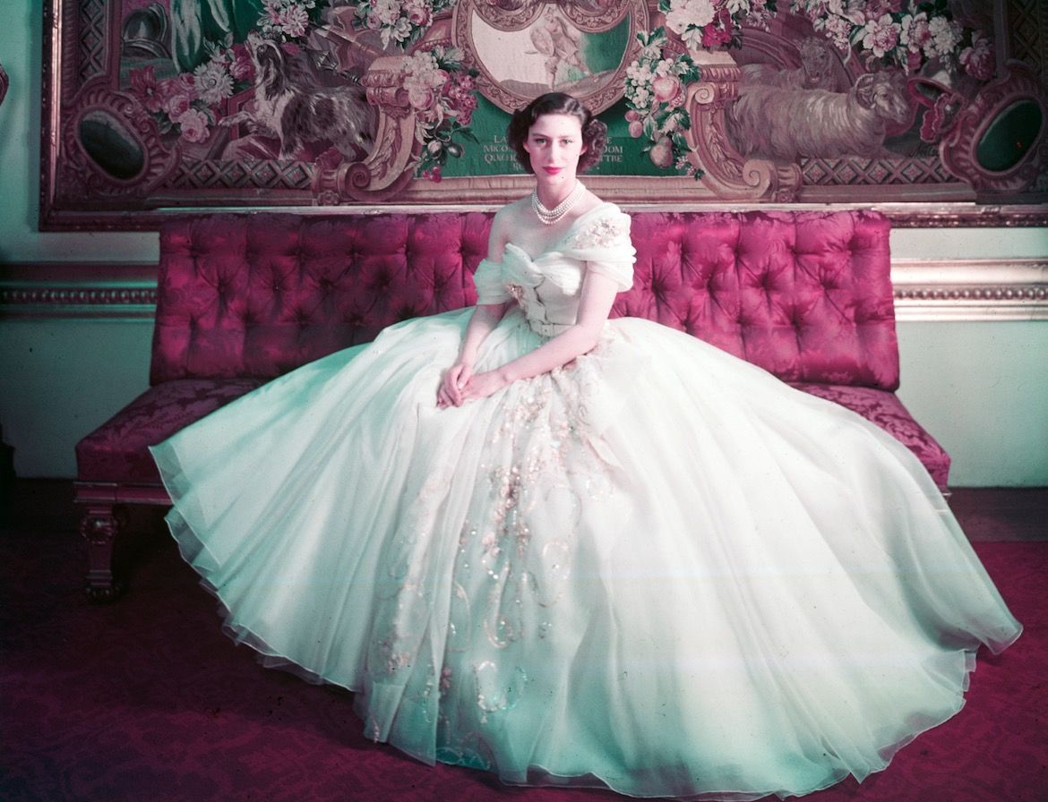 Get A Sneak Peek At The V&A's Christian Dior: Designer Of Dreams