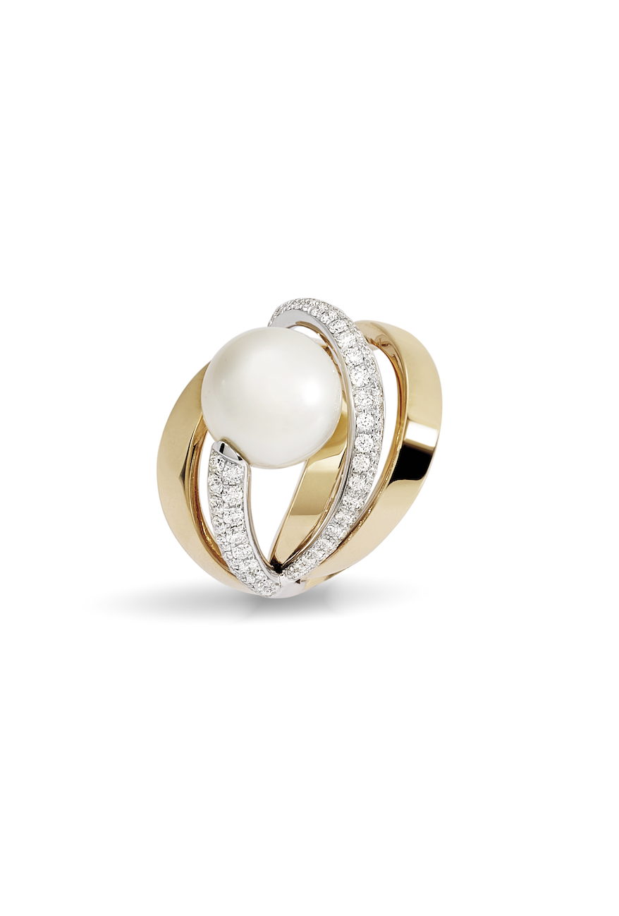 tendenza gioielli inverno 2019, anello con perla, anello perla e diamanti