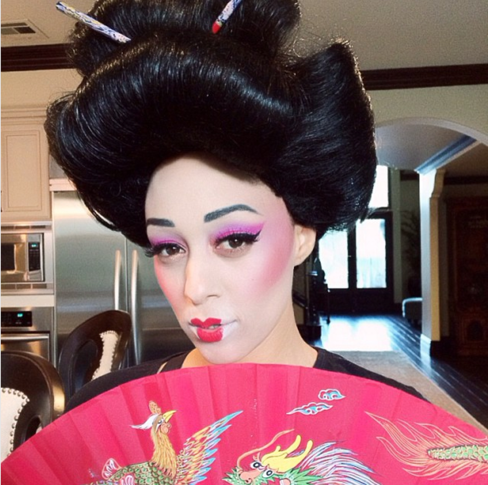 Hair, Hairstyle, Face, Eyebrow, Pink, Black hair, Beauty, Fashion, Eyelash, Makeover, 