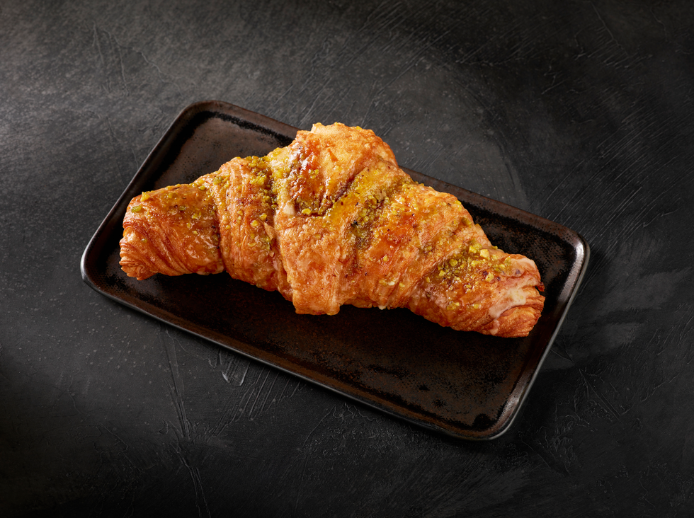 Dish, Cuisine, Food, Ingredient, Pastry, Croissant, Baked goods, Fried food, Produce, 