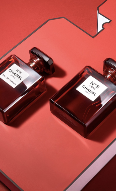 N°5 Comes in Red for a Limited Edition – CHANEL Fragrance 
