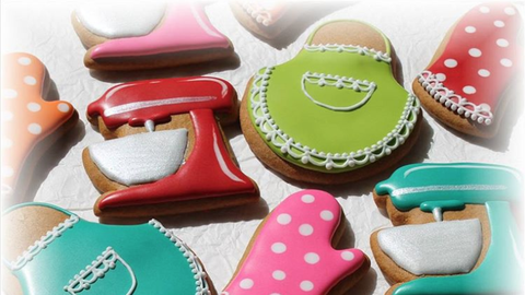 preview for This Baker Makes Beautiful Gingerbread Art