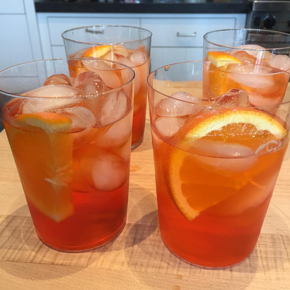 Drink, Juice, Bay breeze, Non-alcoholic beverage, Spritz, Punch, Campari, Woo woo, Hurricane, Alcoholic beverage, 