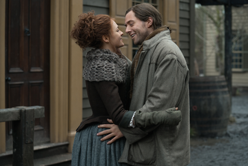 Interaction, Scene, Romance, Human, Kiss, Conversation, Photography, Outerwear, Love, Hug, 