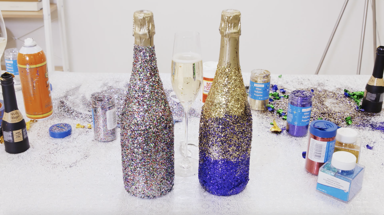 Bottle, Glass bottle, Product, Wine bottle, Cobalt blue, Glass, Champagne, Glitter, Drink, Drinkware, 