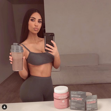 Skin, Face, Selfie, Product, Muscle, Beauty, Arm, Abdomen, Chest, Photography, 