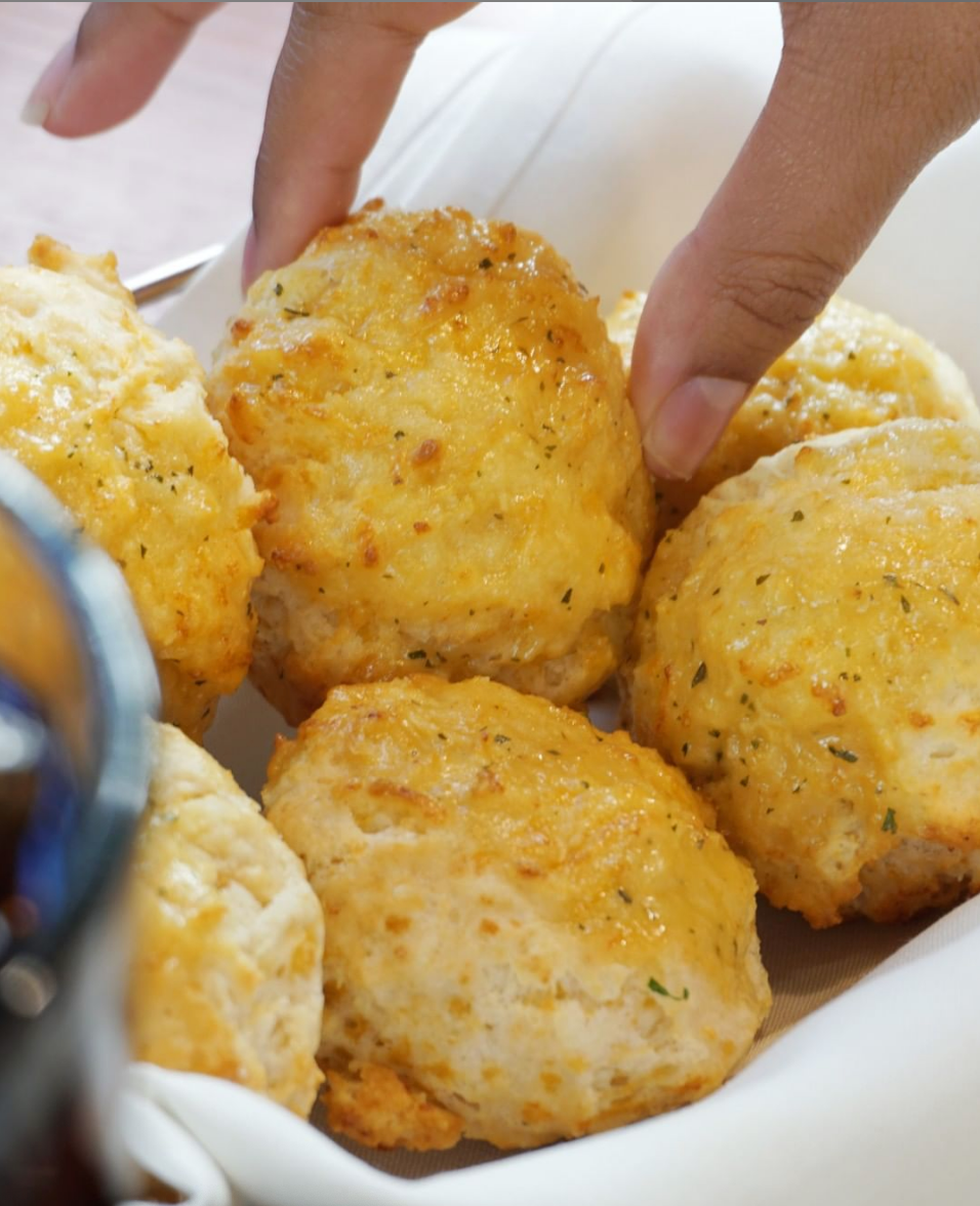 Dish, Food, Cuisine, Akashiyaki, Ingredient, Prawn ball, Arancini, Fast food, Fried food, Hushpuppy, 
