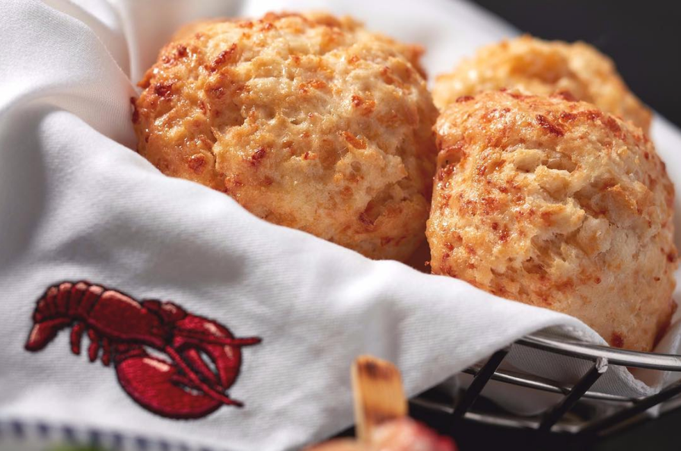 Dish, Food, Cuisine, Ingredient, Dessert, Fried food, Scone, Baked goods, Breakfast, Produce, 