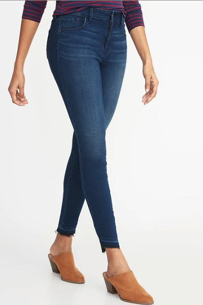 Old Navy's Built-In Warm Jeans Are Essential for Winter