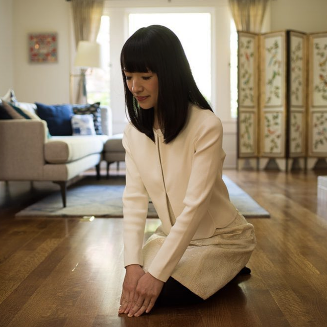 Marie Kondo greeting a home before tidying