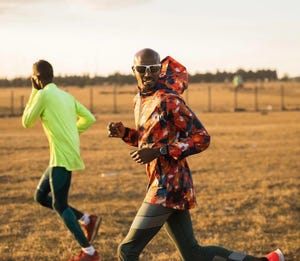 What does Sir Mo Farah wear when training?